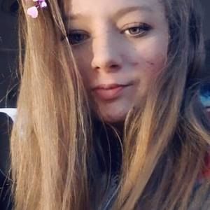 Meet your Posher, Katelyn